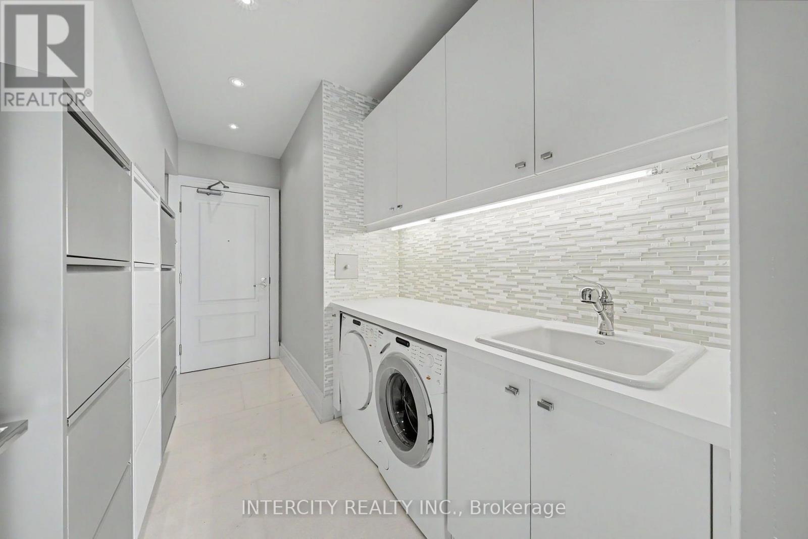 4001 - 50 Yorkville Avenue, Toronto, Ontario  M4W 0A3 - Photo 23 - C13695440