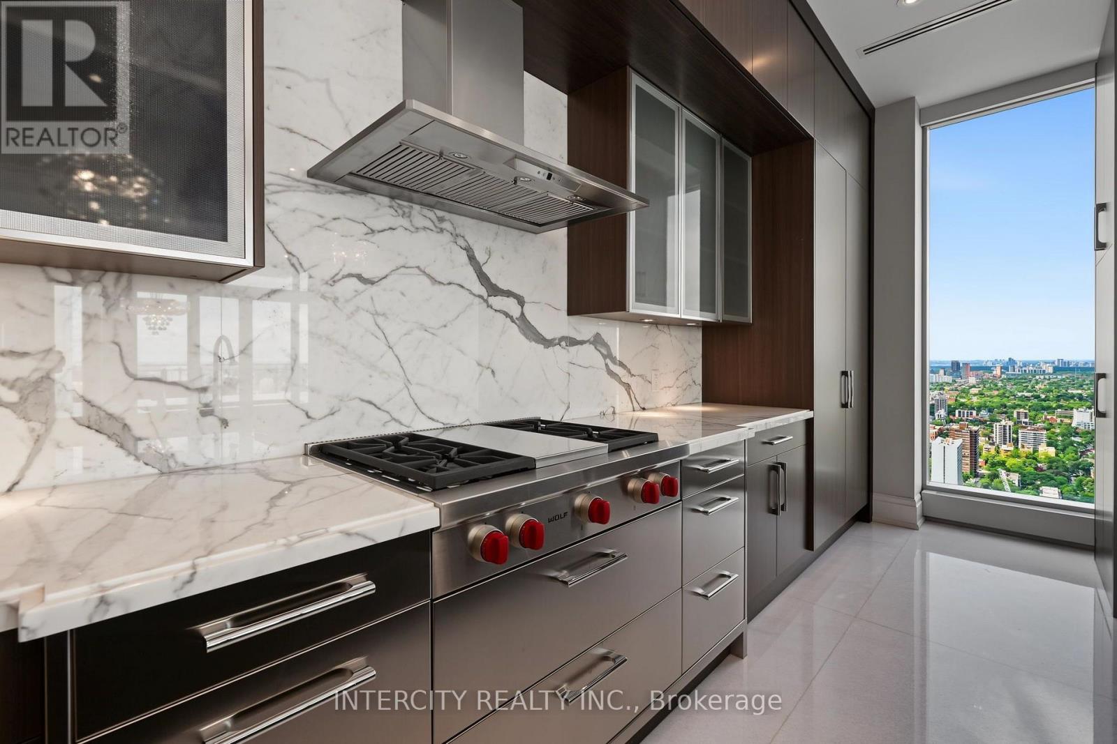 4001 - 50 Yorkville Avenue, Toronto, Ontario  M4W 0A3 - Photo 11 - C13695440