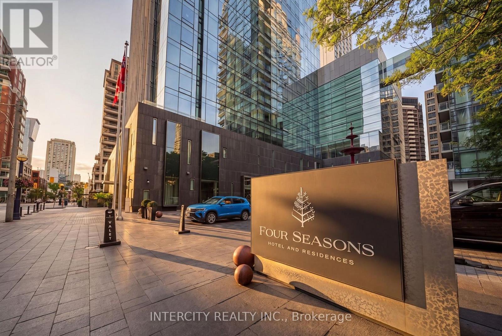 4001 - 50 YORKVILLE AVENUE, Toronto, Ontario