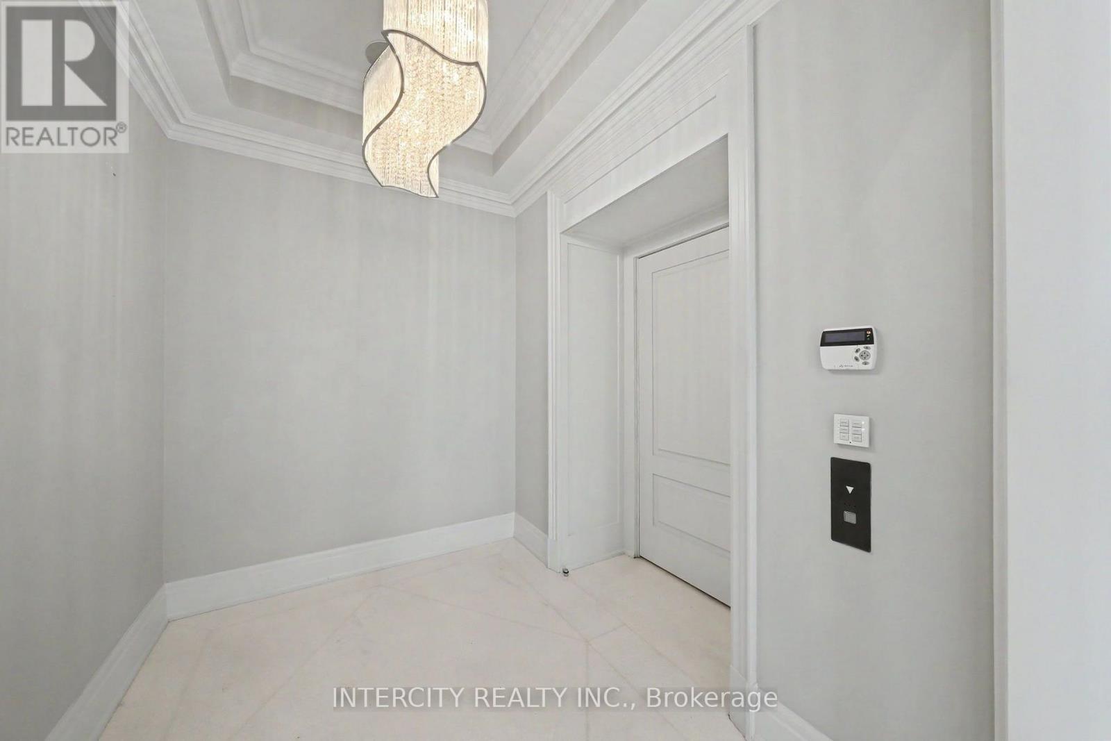 4001 - 50 Yorkville Avenue, Toronto, Ontario  M4W 0A3 - Photo 3 - C13695440