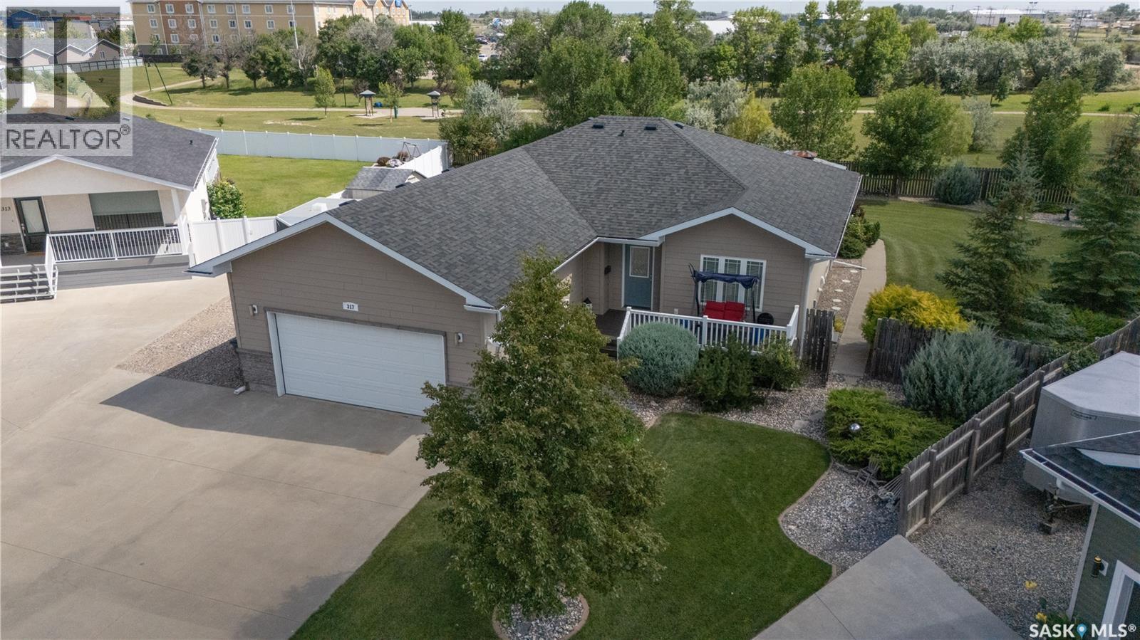 317 Frehlick Bay, Estevan, Saskatchewan  S4A 0Y1 - Photo 50 - SK046119