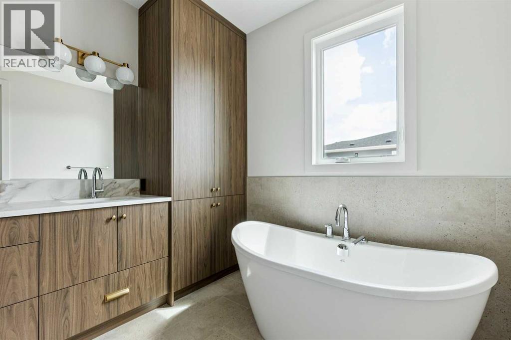 2 Rock Lake View NW, Calgary, Alberta  T3G 0G1 - Photo 40 - A2315261