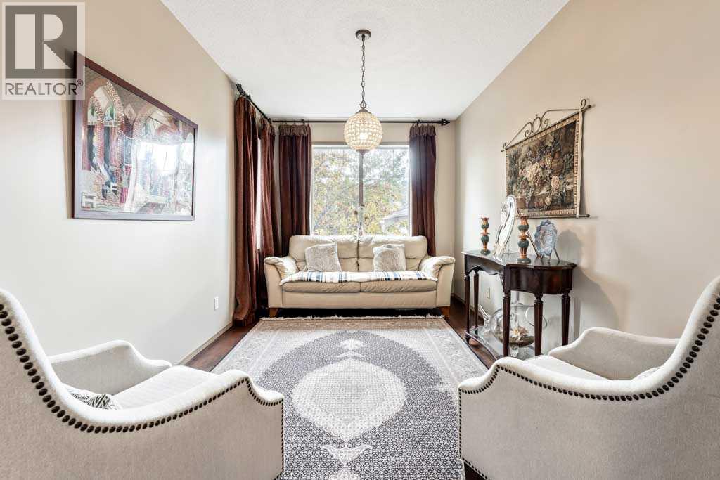 40 Cougar Ridge Heights SW, Calgary, Alberta  T3H 4X5 - Photo 25 - A2331900