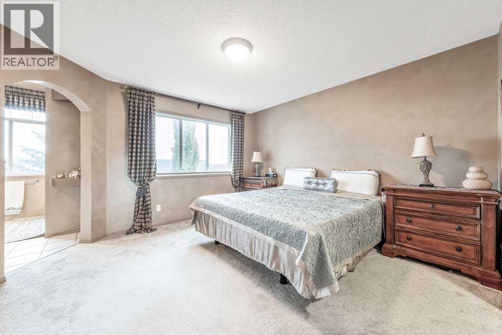40 Cougar Ridge Heights SW, Calgary, Alberta  T3H 4X5 - Photo 32 - A2331900
