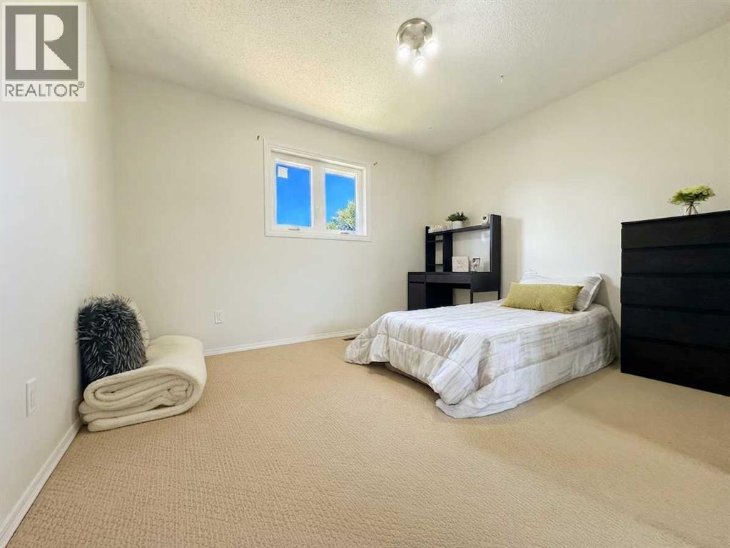 123 Sunmills Place SW, Calgary, Alberta  T2X 2R1 - Photo 12 - A2338963
