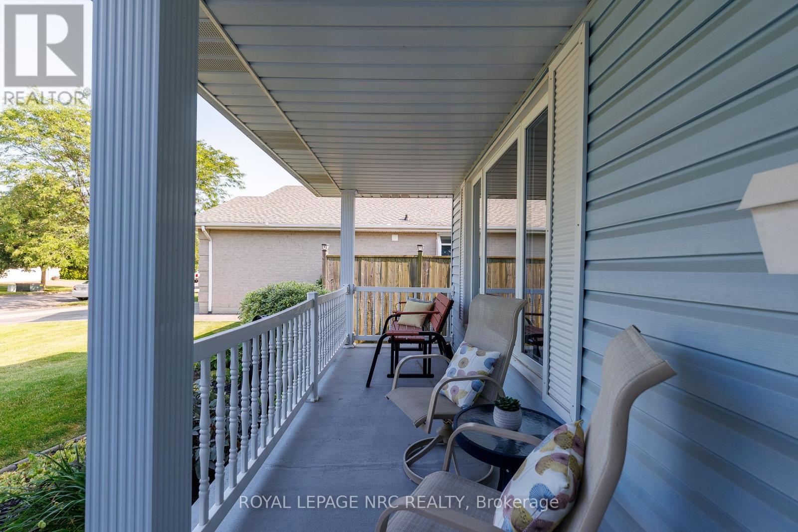 15 Foxhill Crescent, St. Catharines (Rykert/vansickle), Ontario  L2S 3T9 - Photo 3 - X13698380