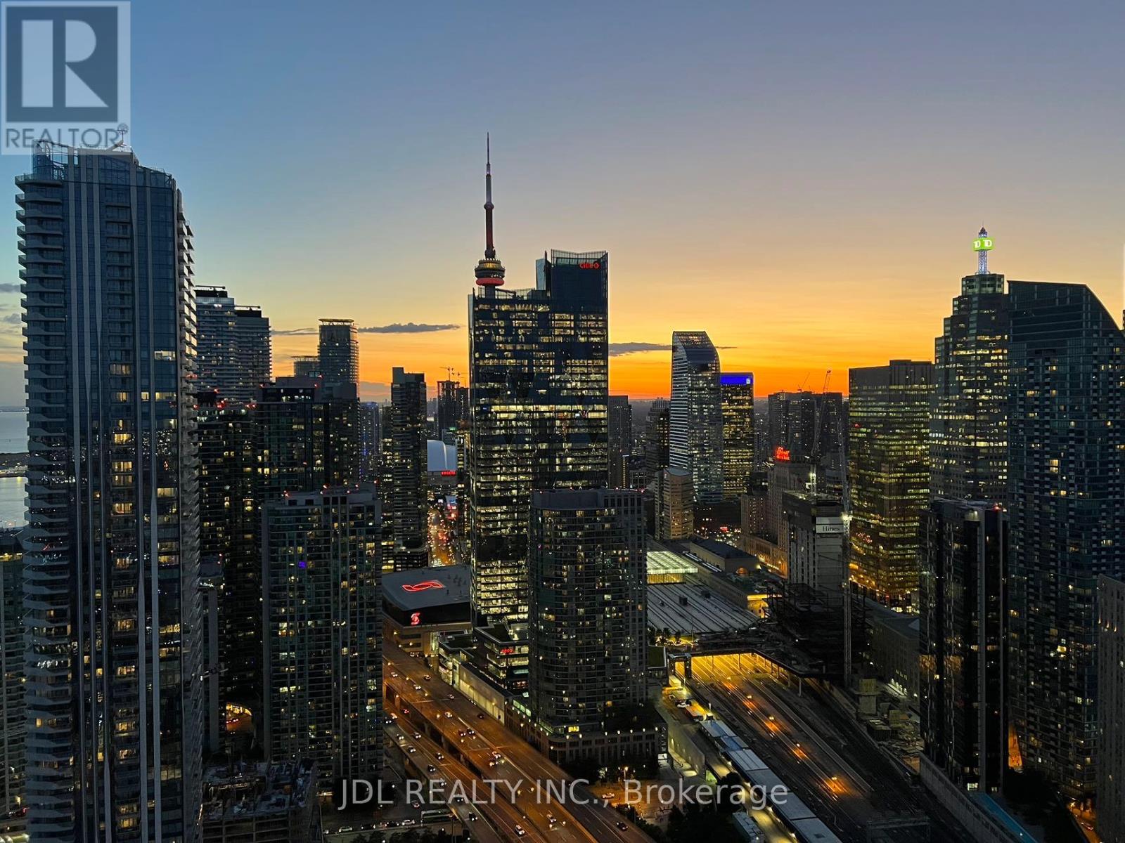 5811 - 55 Cooper Street, Toronto (Waterfront Communities), Ontario  M5E 0G1 - Photo 3 - C13698374