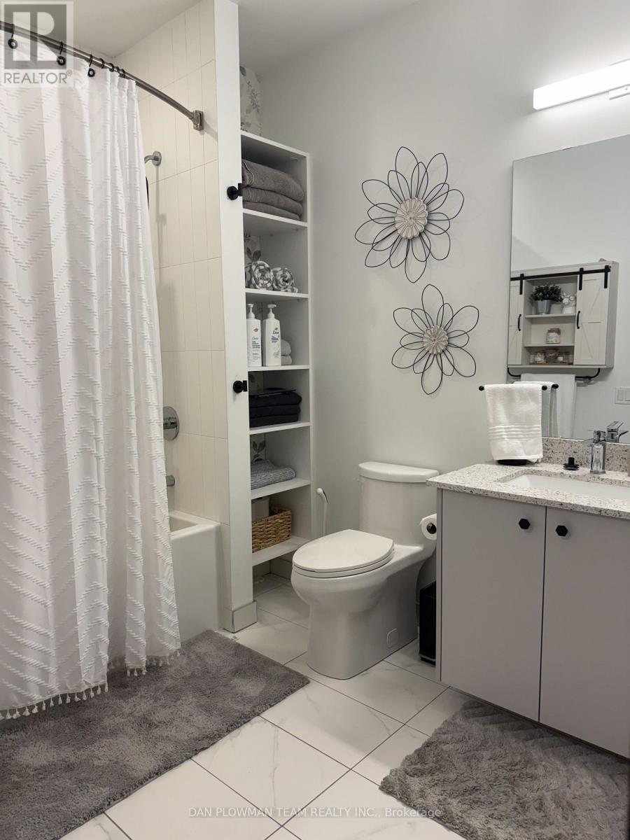 112 - 385 Arctic Red Drive, Oshawa, Ontario  L1L 0W9 - Photo 10 - E13698398