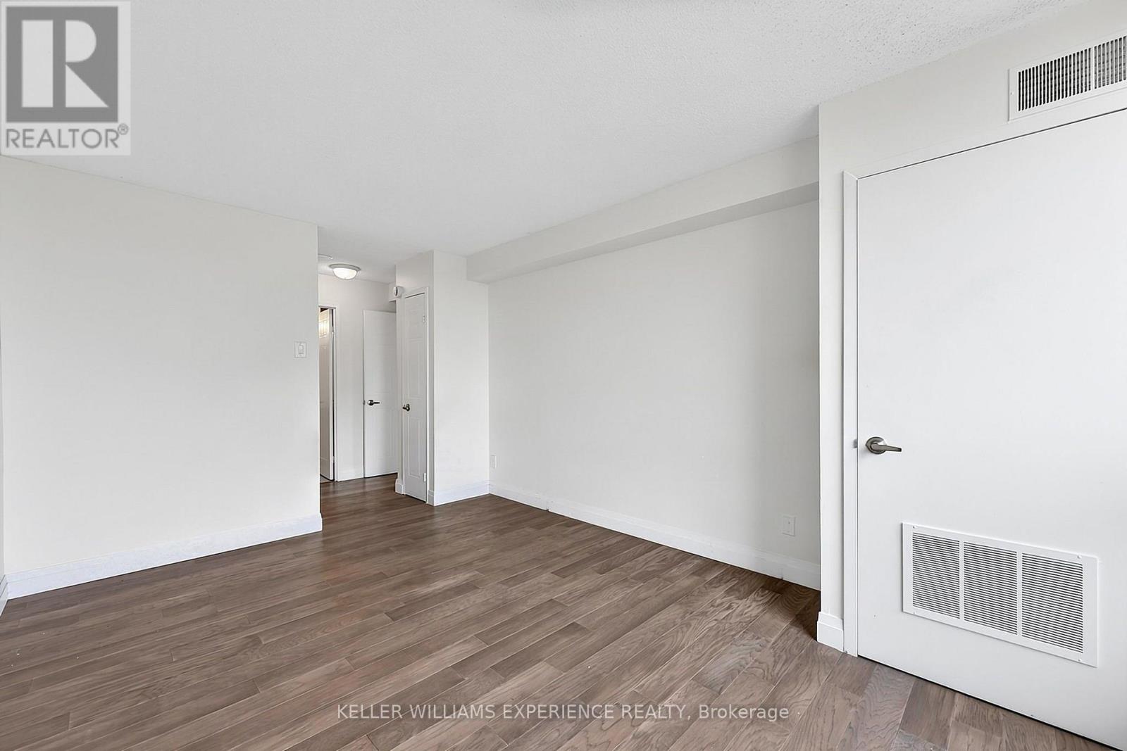 #904 - 75 Ellen Street, Barrie, Ontario  L4N 7R6 - Photo 29 - S13698376