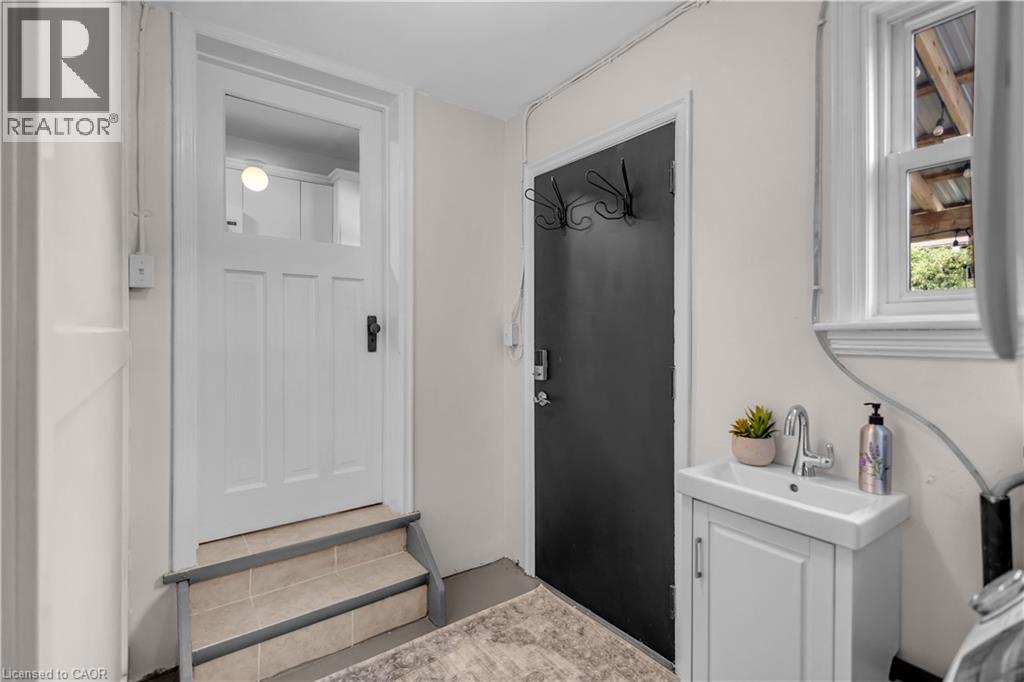 31 Scotia Avenue, Hamilton, Ontario  L8K 4X4 - Photo 26 - 40856845