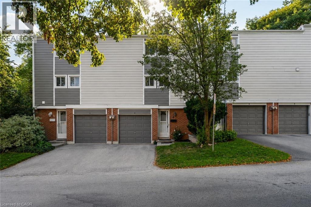 4 PATRICE Court, Dundas, Ontario