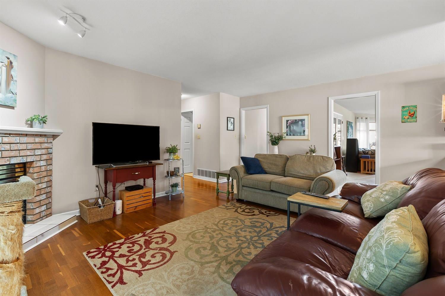 16328 108a Avenue, Surrey, British Columbia  V4N 1N8 - Photo 5 - R3157729