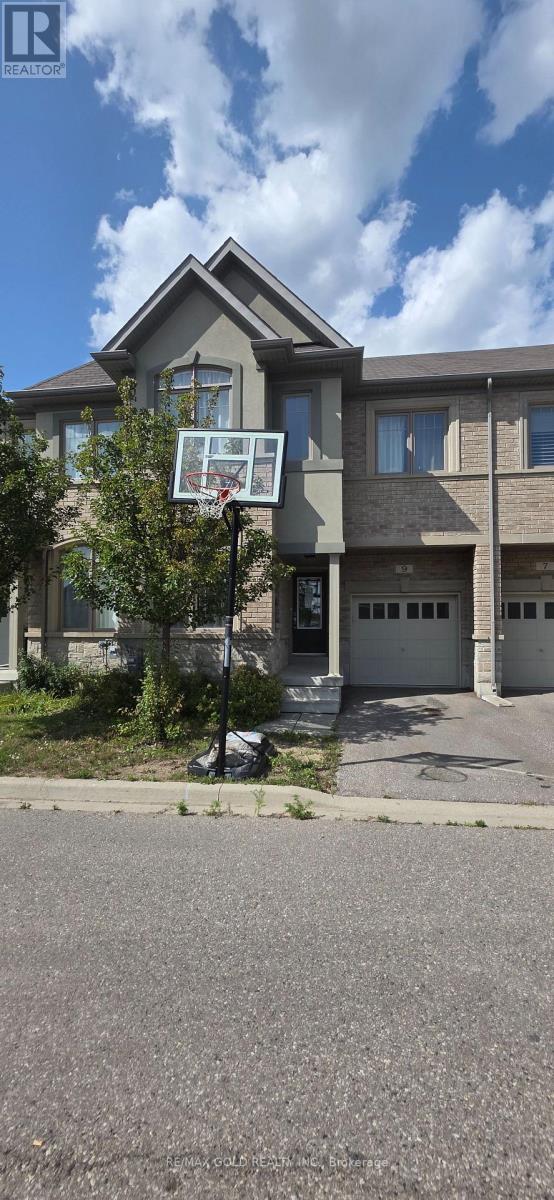 9 OLIANA WAY, Brampton, Ontario
