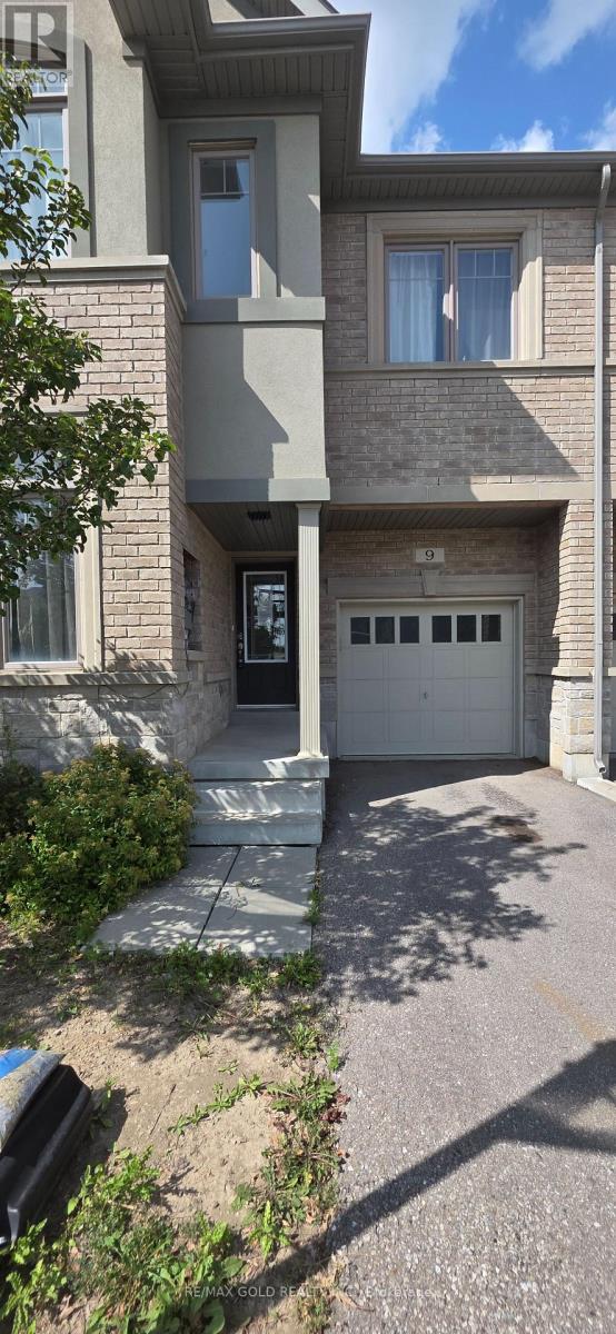 9 Oliana Way, Brampton, Ontario  L6Y 6G8 - Photo 3 - W13698382