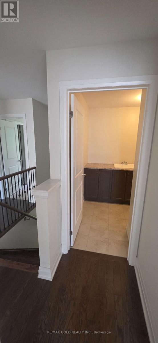 9 Oliana Way, Brampton, Ontario  L6Y 6G8 - Photo 31 - W13698382