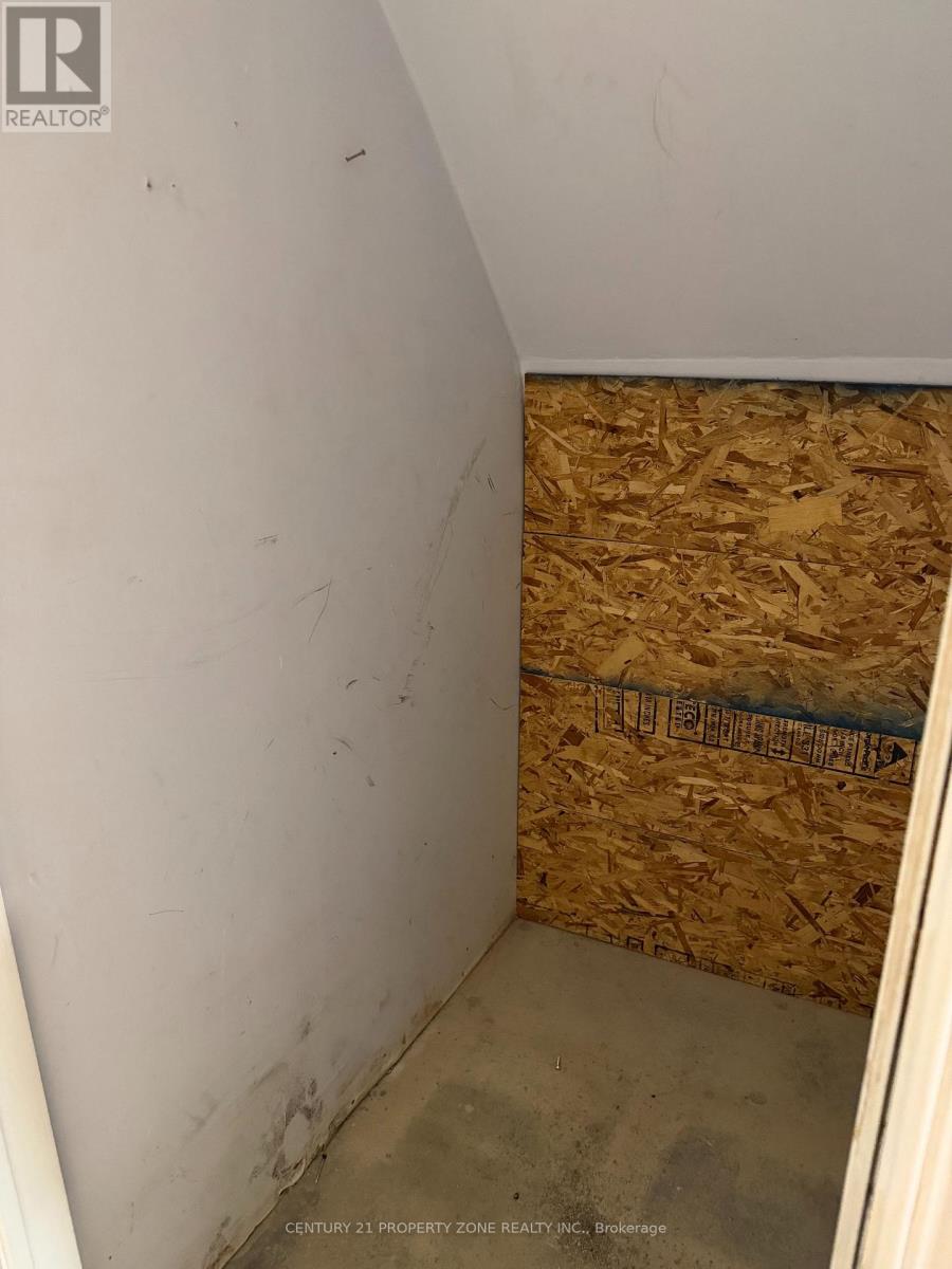 Basement - 10 Martindale Crescent, Brampton, Ontario  L6X 2V1 - Photo 10 - W13689760