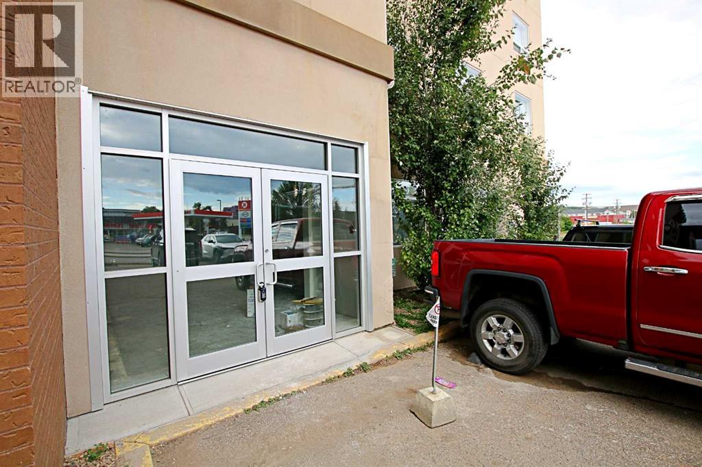 8200 Franklin Avenue, Fort Mcmurray, Alberta  T9H 2H9 - Photo 3 - A2338122