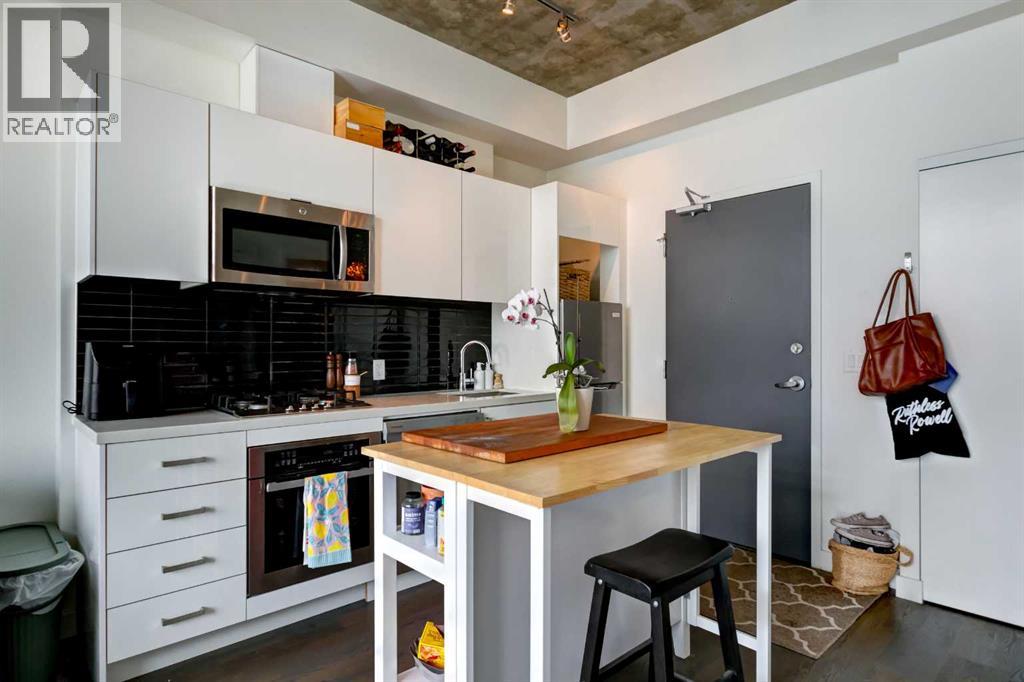 3004, 1010 6 Street SW, Calgary, Alberta  T2R 1B4 - Photo 10 - A2329419