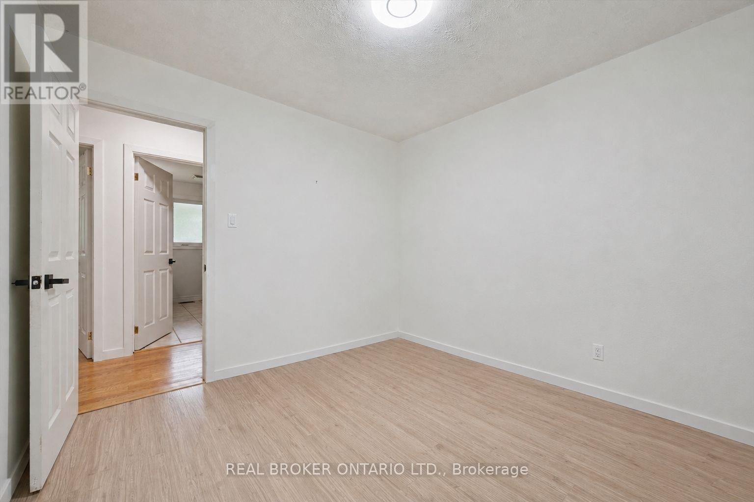 27 Dawson Drive, Kincardine, Ontario  N2Z 2X6 - Photo 17 - X13698402