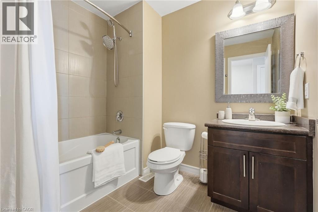 31 Edenrock Drive, Stoney Creek, Ontario  L8E 0G6 - Photo 20 - 40851404