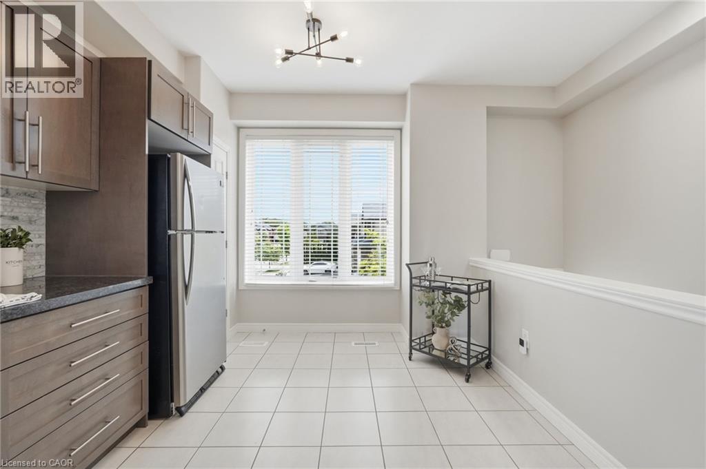 31 Edenrock Drive, Stoney Creek, Ontario  L8E 0G6 - Photo 4 - 40851404