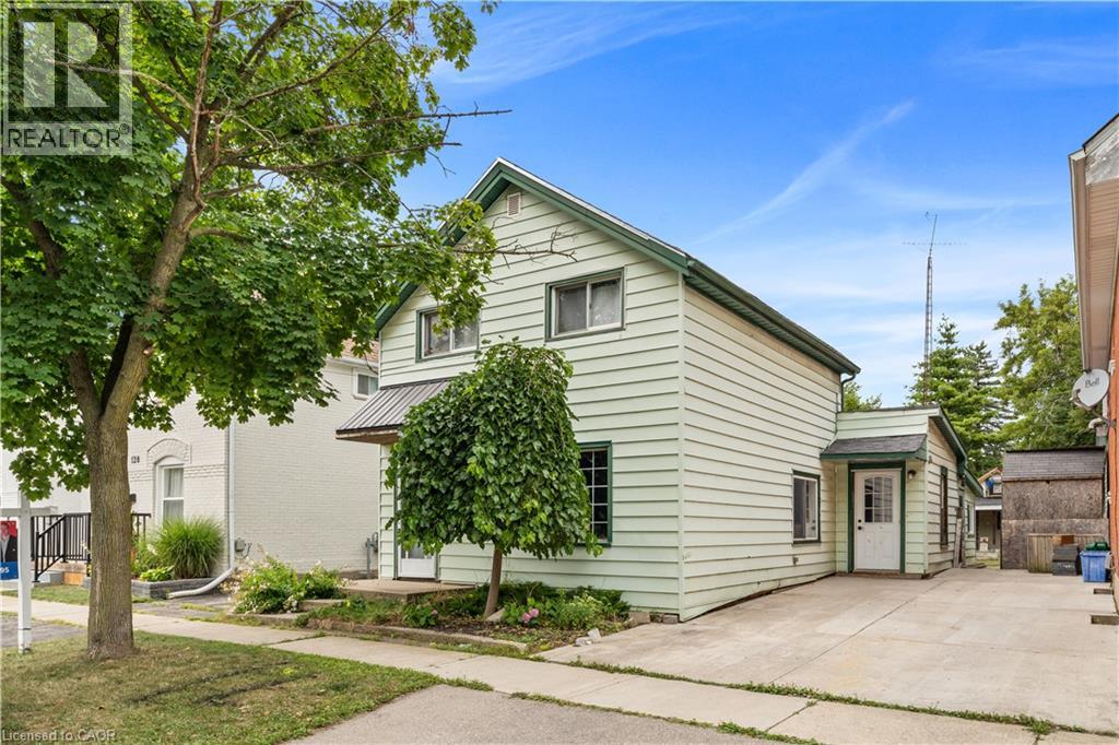 126 CAYUGA Street, brantford, Ontario