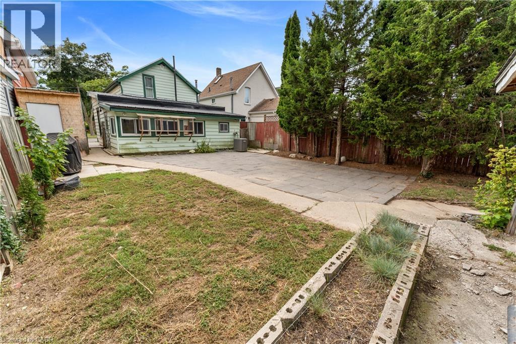 126 Cayuga Street, Brantford, Ontario  N3S 1X4 - Photo 42 - 40857142