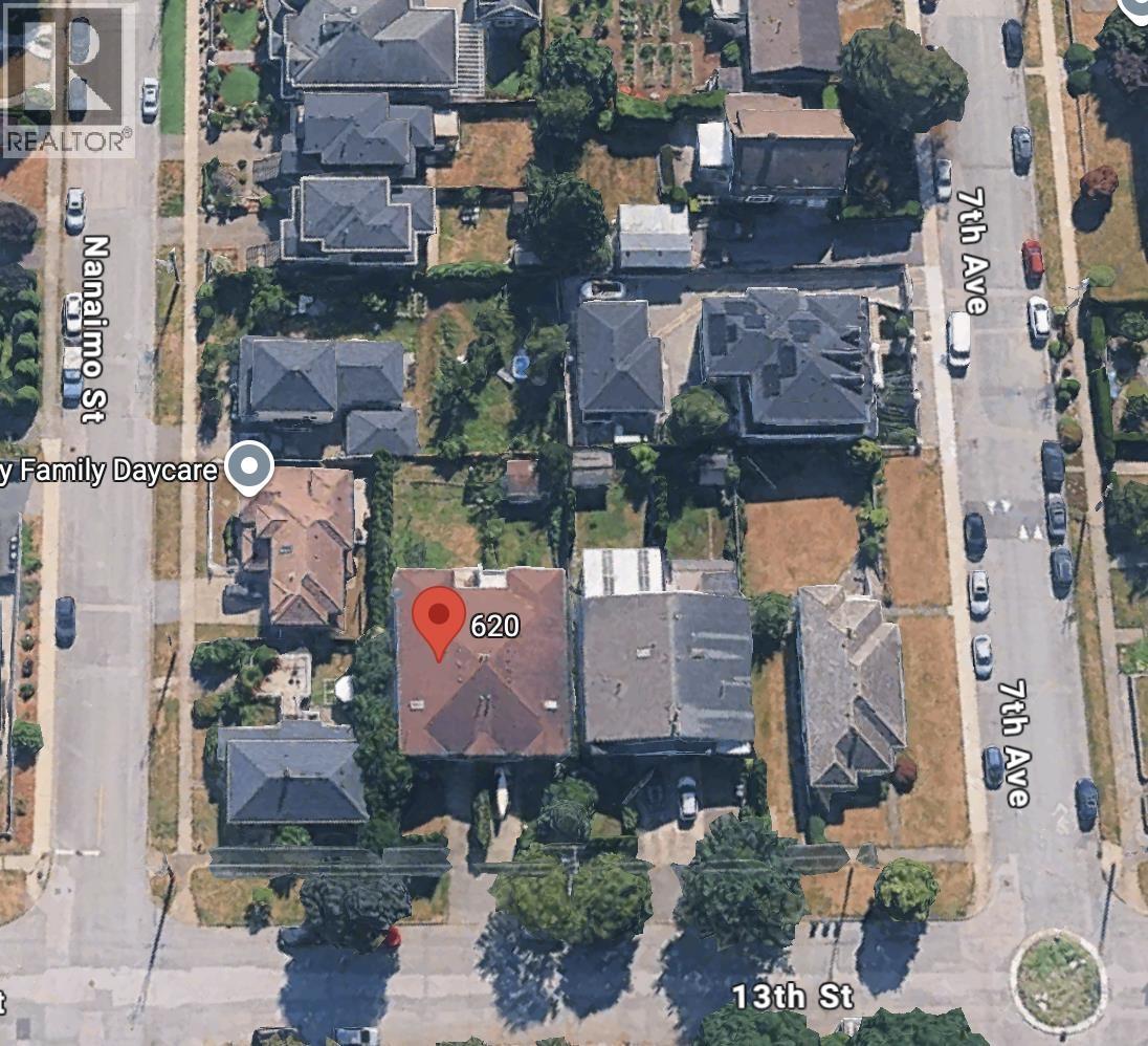 620 Thirteenth Street, New Westminster, British Columbia V3M 4M4 - Photo 2 - R3157581
