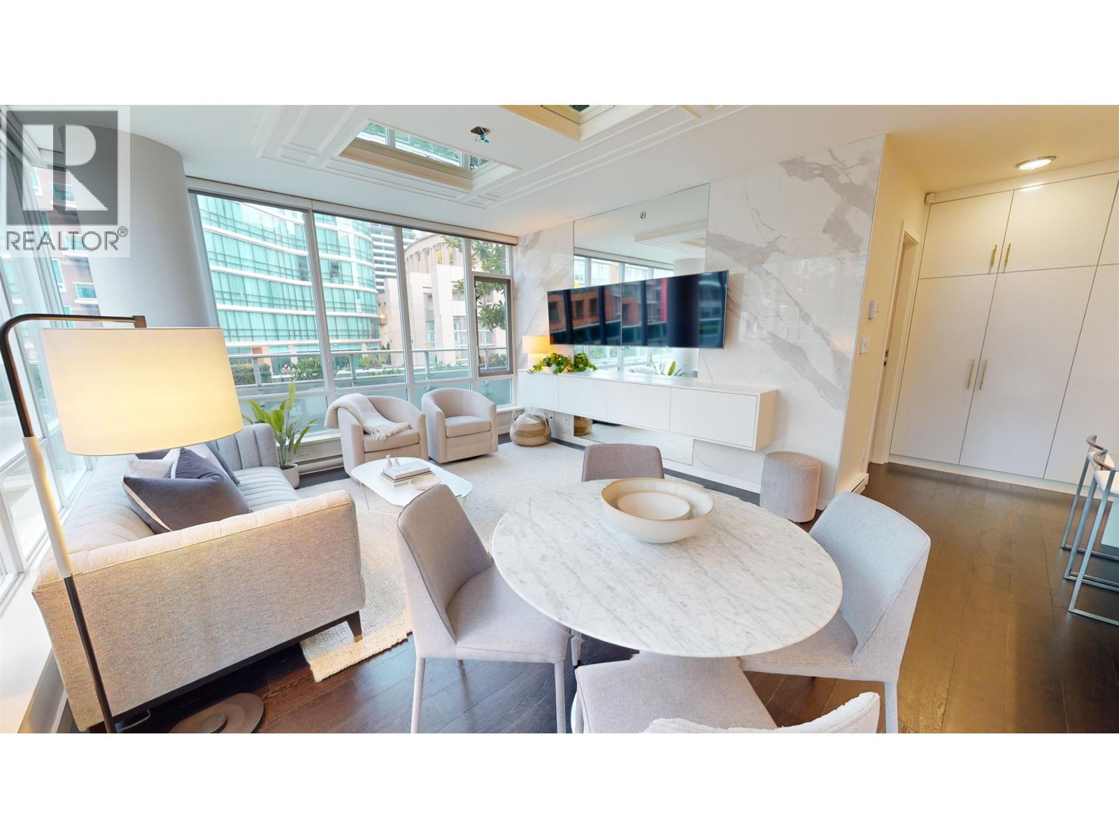 505 833 Homer Street, Vancouver, British Columbia  V6B 0H4 - Photo 2 - R3157739