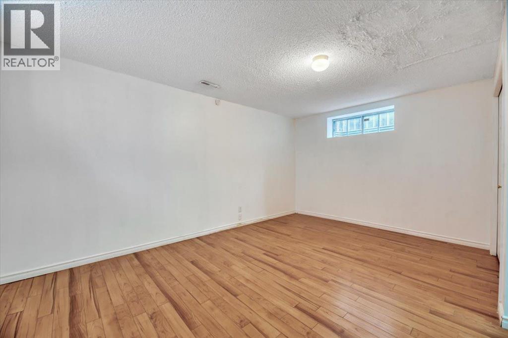 131 Hidden Way NW, Calgary, Alberta  T3A 5S7 - Photo 26 - A2337701