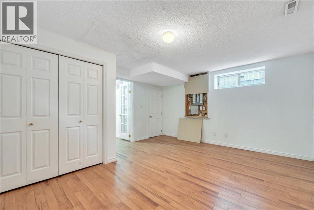 131 Hidden Way NW, Calgary, Alberta  T3A 5S7 - Photo 28 - A2337701