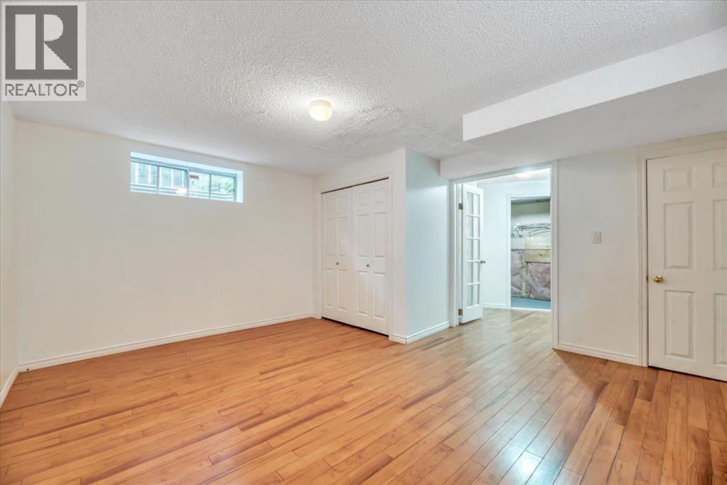 131 Hidden Way NW, Calgary, Alberta  T3A 5S7 - Photo 27 - A2337701