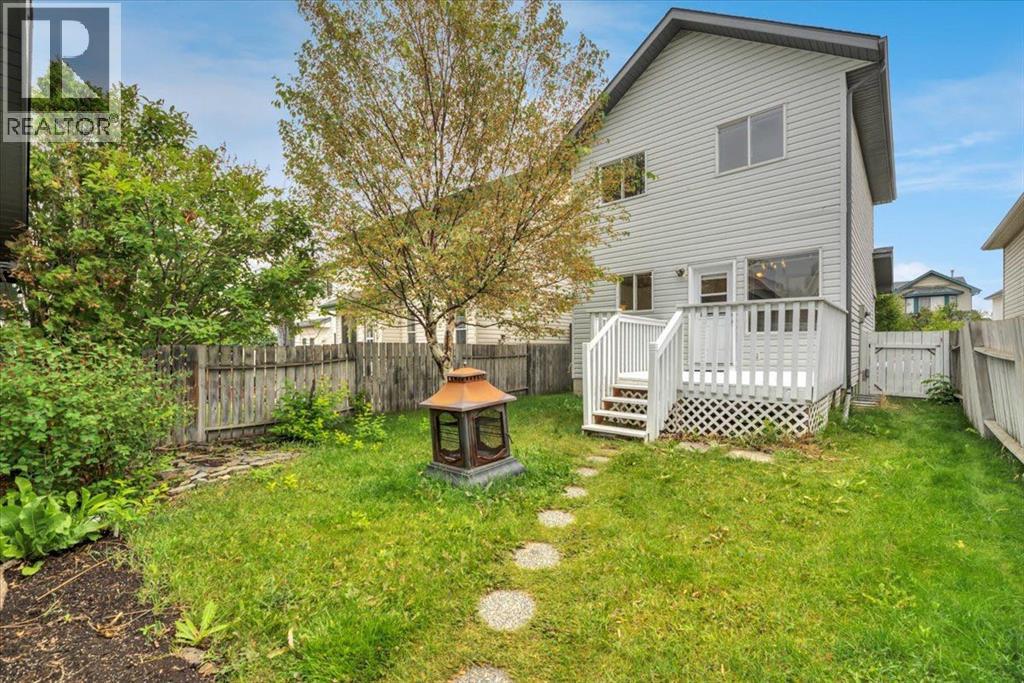 131 Hidden Way NW, Calgary, Alberta  T3A 5S7 - Photo 5 - A2337701