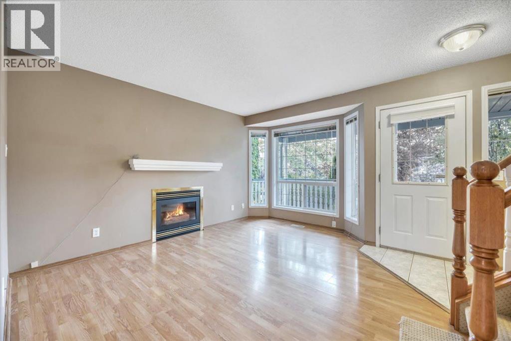 131 Hidden Way NW, Calgary, Alberta  T3A 5S7 - Photo 7 - A2337701