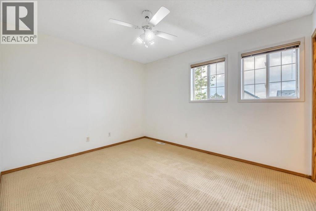 131 Hidden Way NW, Calgary, Alberta  T3A 5S7 - Photo 18 - A2337701