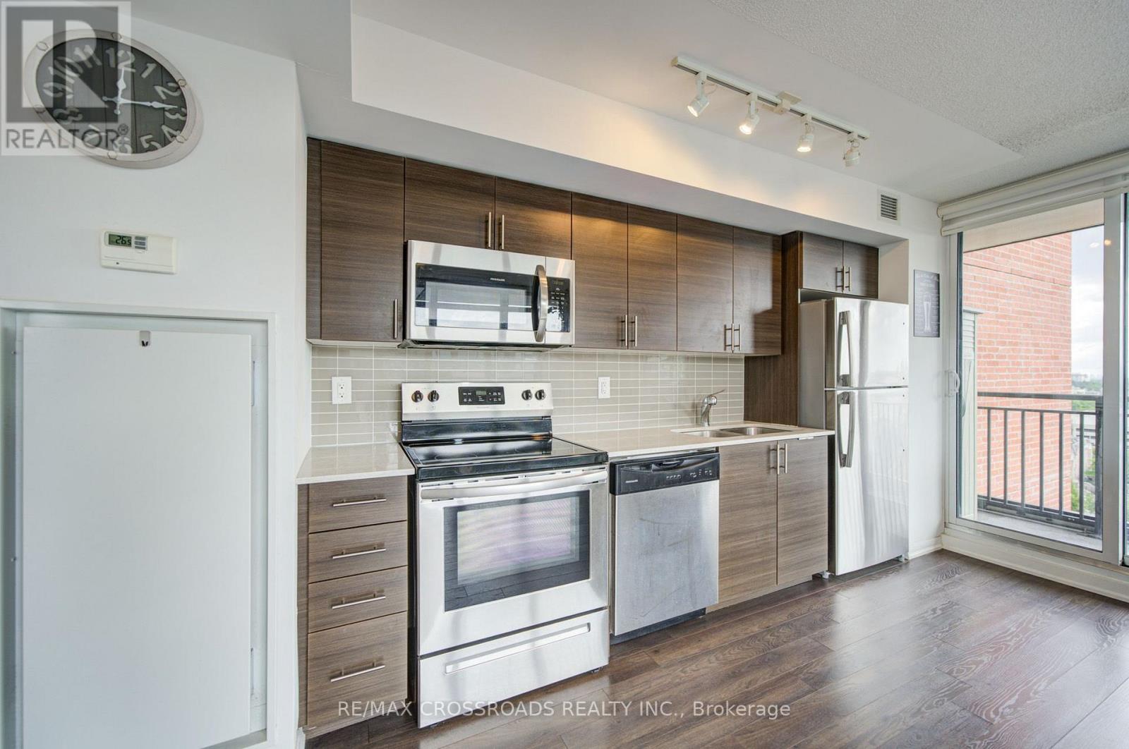 1209 - 3091 Dufferin Street, Toronto, Ontario  M6A 0C4 - Photo 7 - W13684104