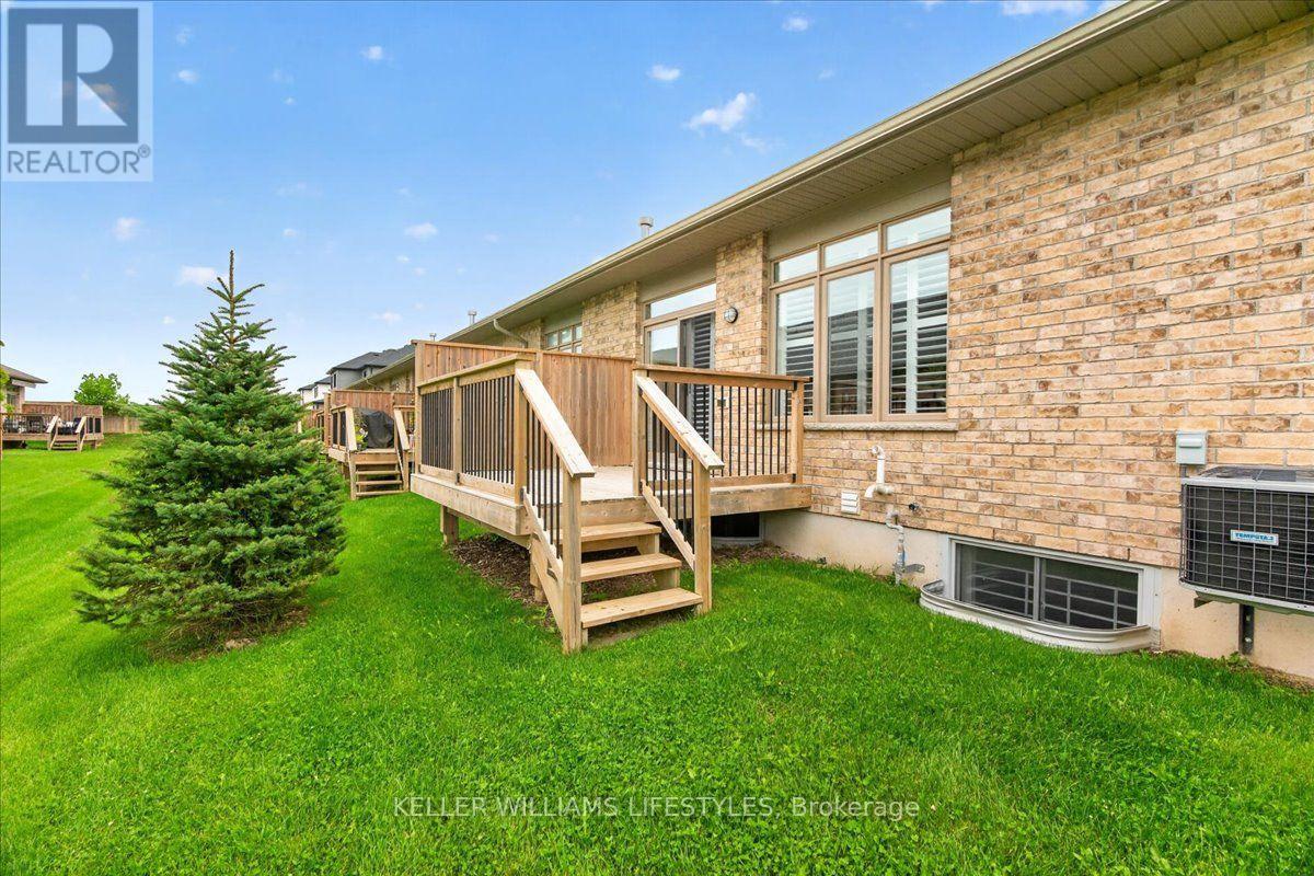 2640 Buroak Drive, London North, Ontario  N6G 0Z9 - Photo 38 - X13698474