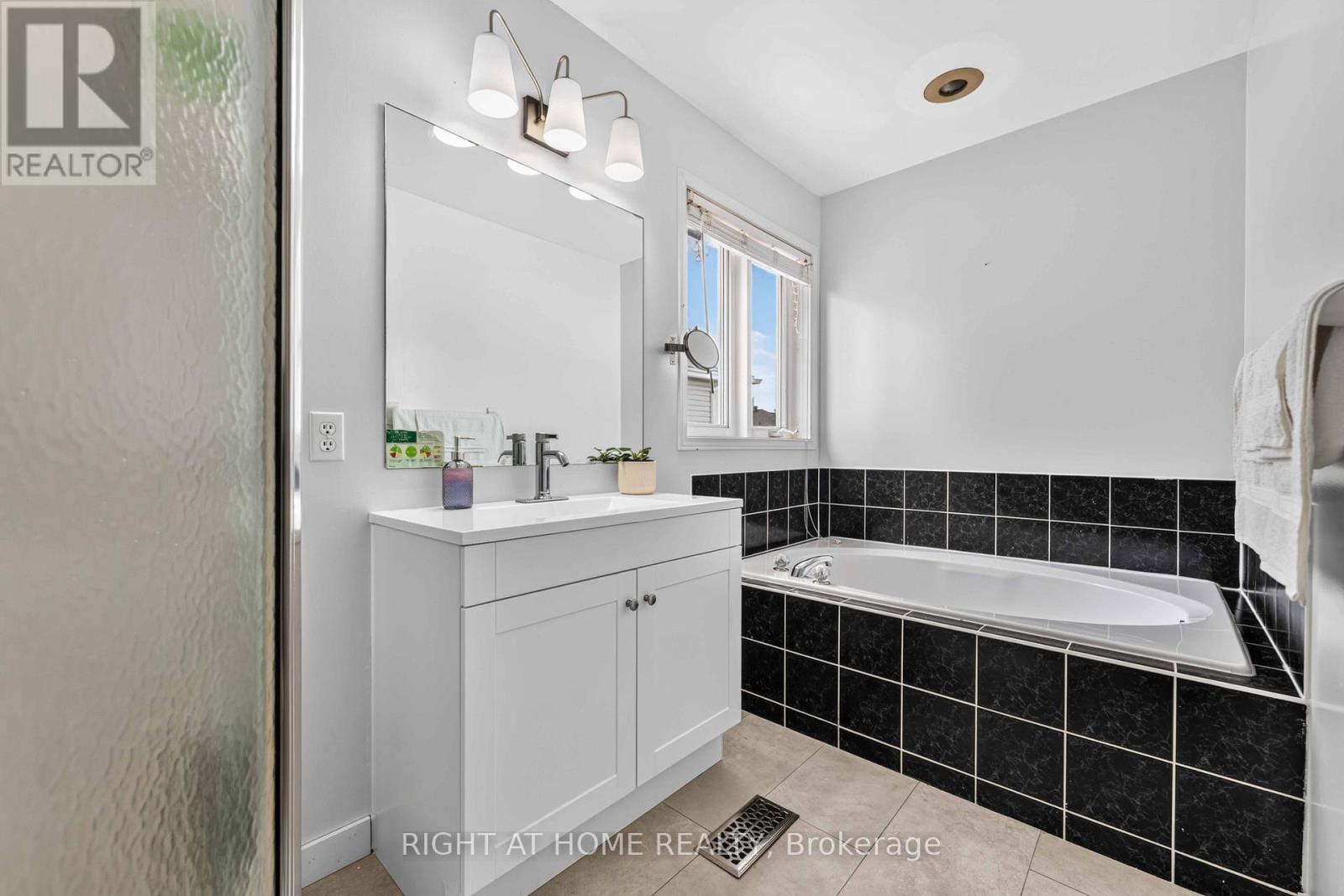 1552 Stojko Street, Ottawa, Ontario  K4A 4A1 - Photo 26 - X13698424