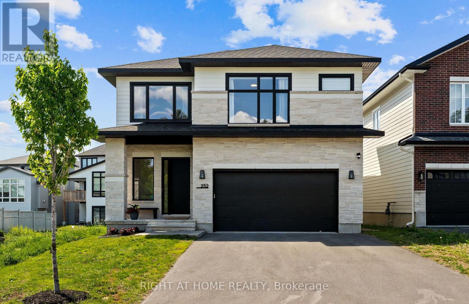 252 KETCHIKAN CRESCENT, ottawa, Ontario