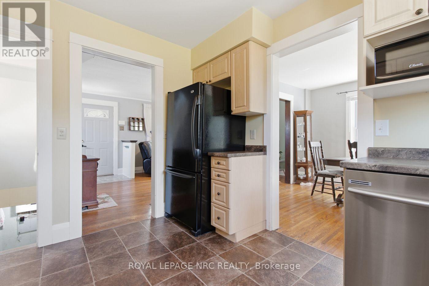 60 Forest Avenue, Port Colborne, Ontario  L3K 5E4 - Photo 14 - X13698430