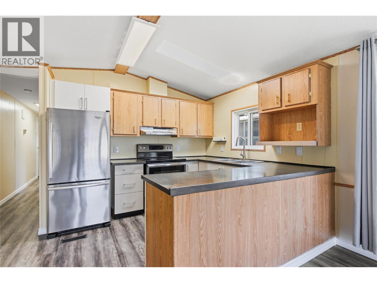 1175 Rose Hill Road Unit# 3, Kamloops, British Columbia  V2E 1G9 - Photo 4 - 10396225