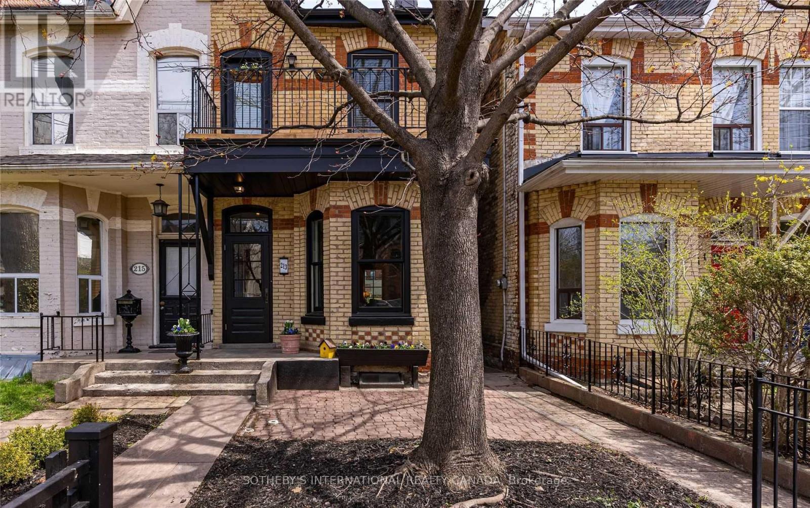 Lower - 213 Shaw Street, Toronto, Ontario  M6J 2W7 - Photo 2 - C13698456
