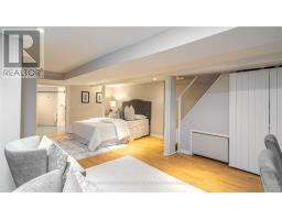 LOWER - 213 SHAW STREET, Toronto, Ontario