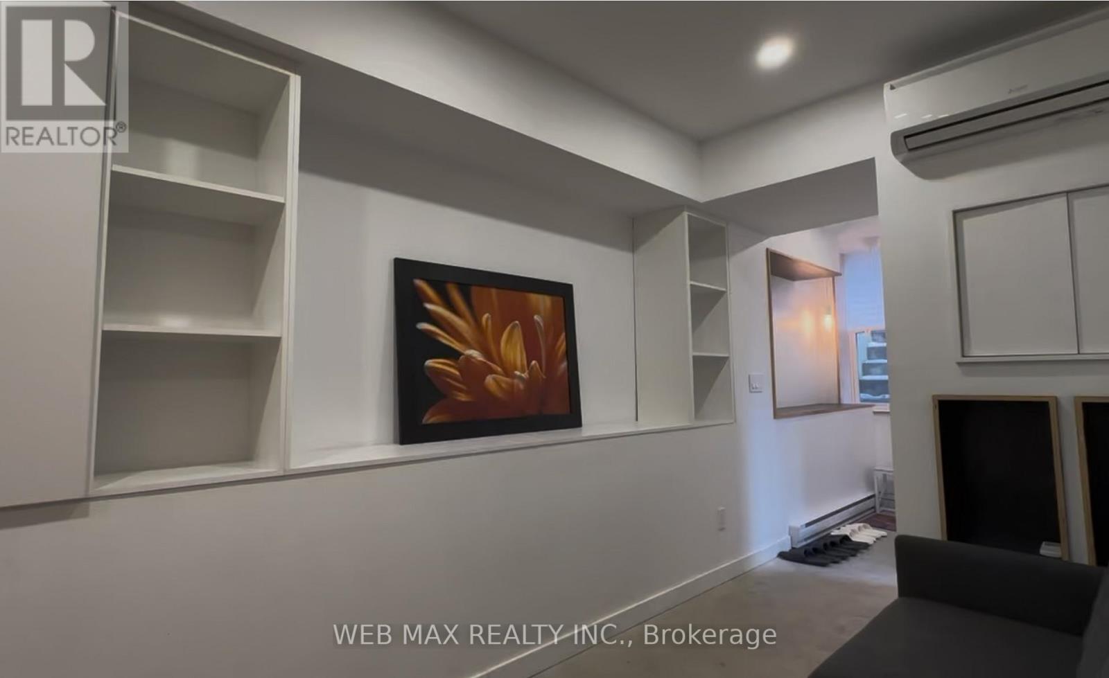 2 - 173 Milverton Boulevard, Toronto, Ontario  M4J 1V2 - Photo 2 - E13698426