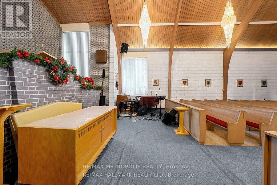 1 - 233 Westview Boulevard, Toronto, Ontario  M4B 3J7 - Photo 10 - E13698436
