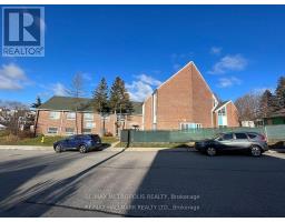 2 - 233 WESTVIEW BOULEVARD, Toronto, Ontario