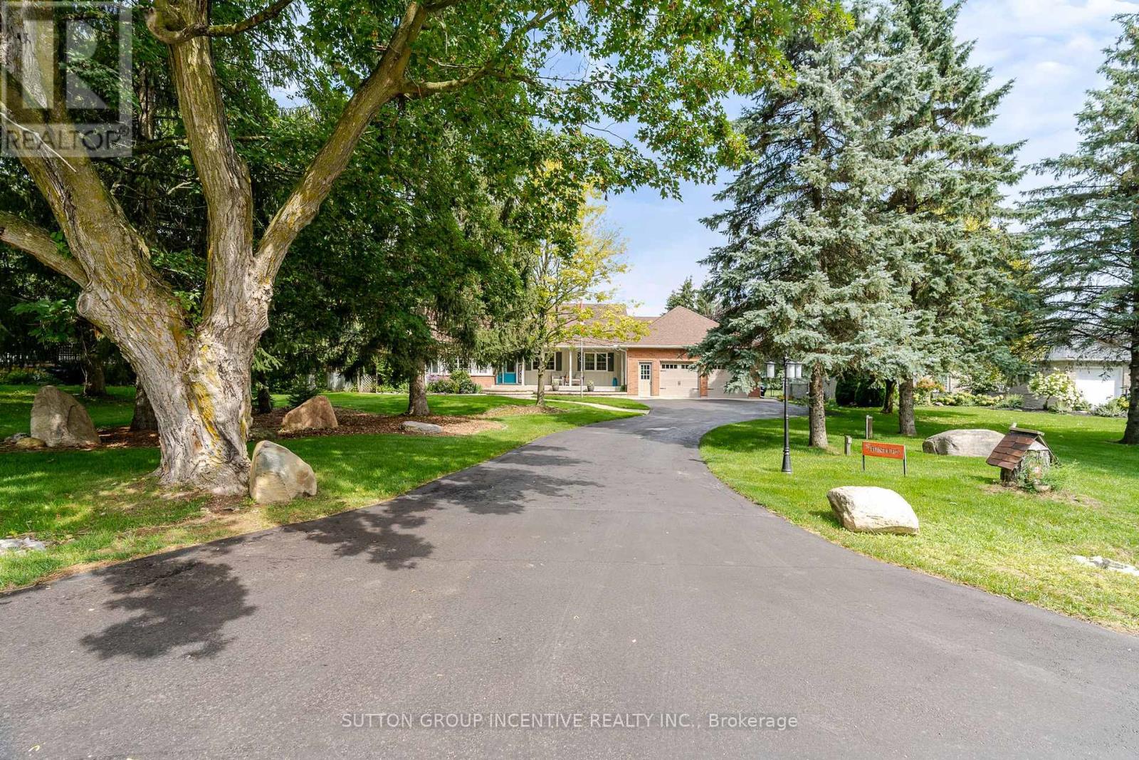1326 GILFORD ROAD, Innisfil, Ontario