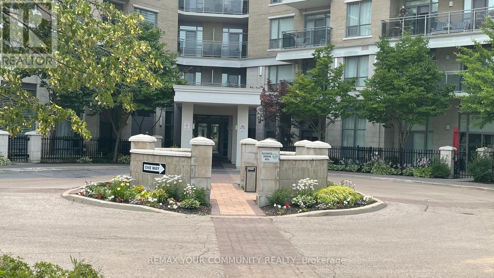 222 - 111 Civic Square Gate, Aurora, Ontario  L4G 0S6 - Photo 4 - N13578612