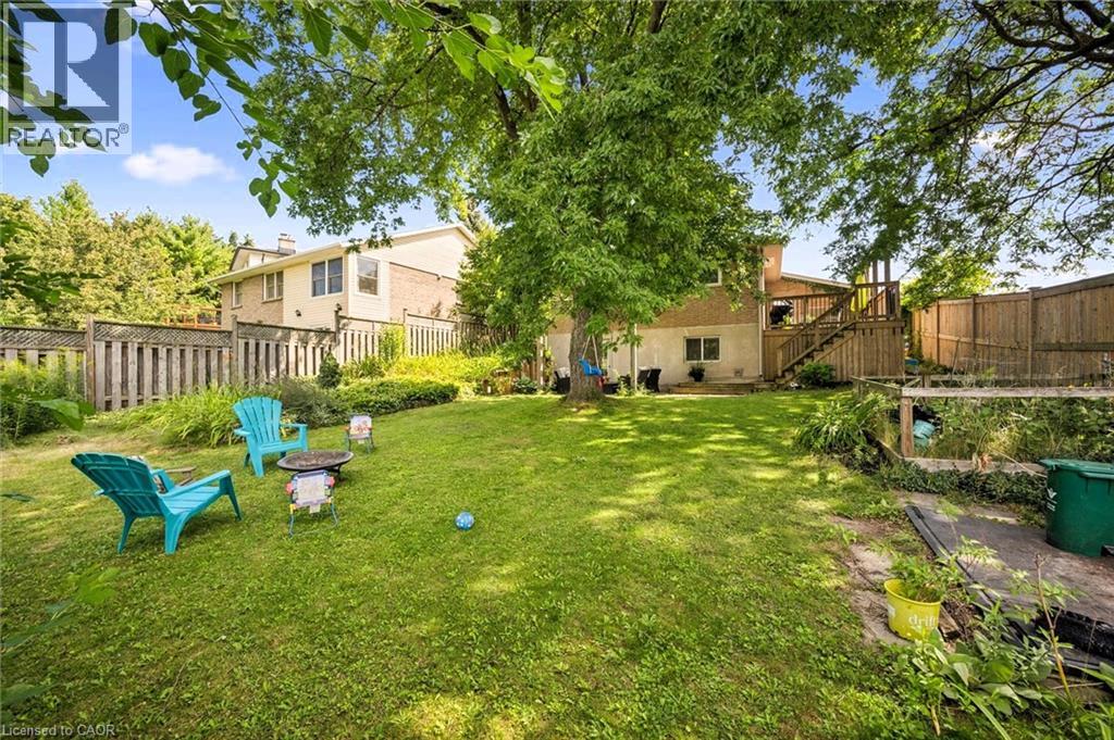 46 Southwood Court, Kitchener, Ontario N2E 2H9 - Photo 33 - 40855014
