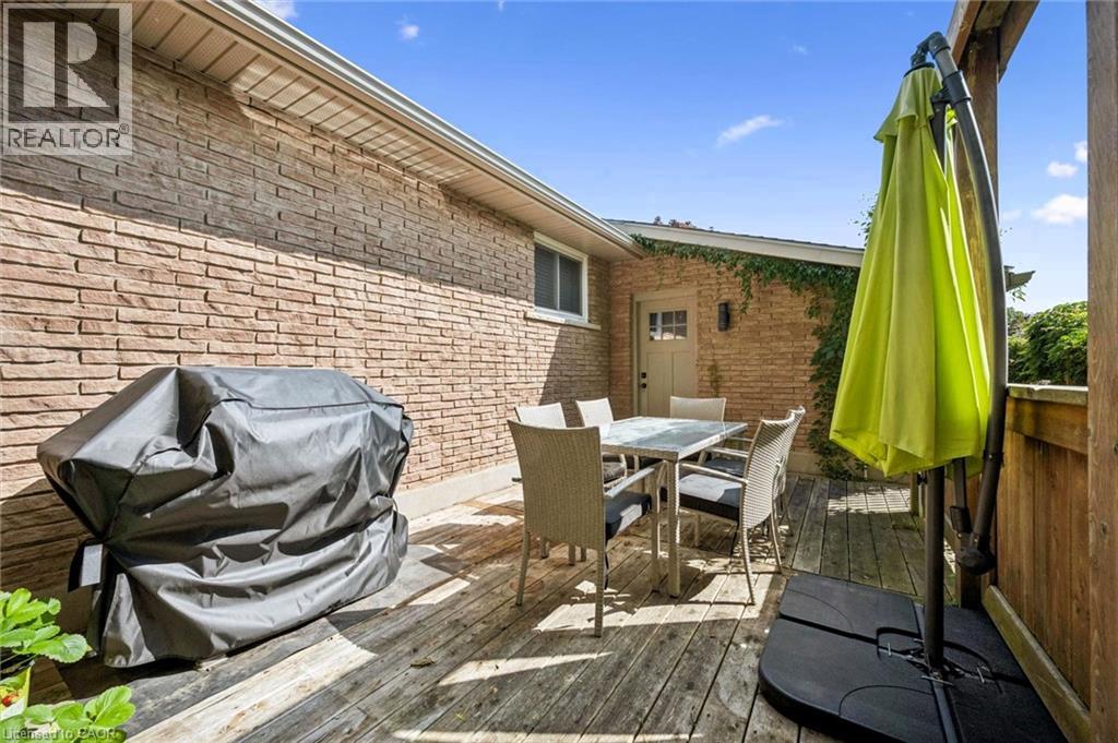46 Southwood Court, Kitchener, Ontario N2E 2H9 - Photo 27 - 40855014